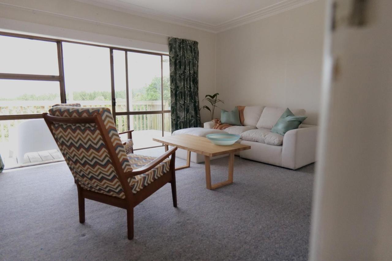 Muriwai Lodge Экстерьер фото