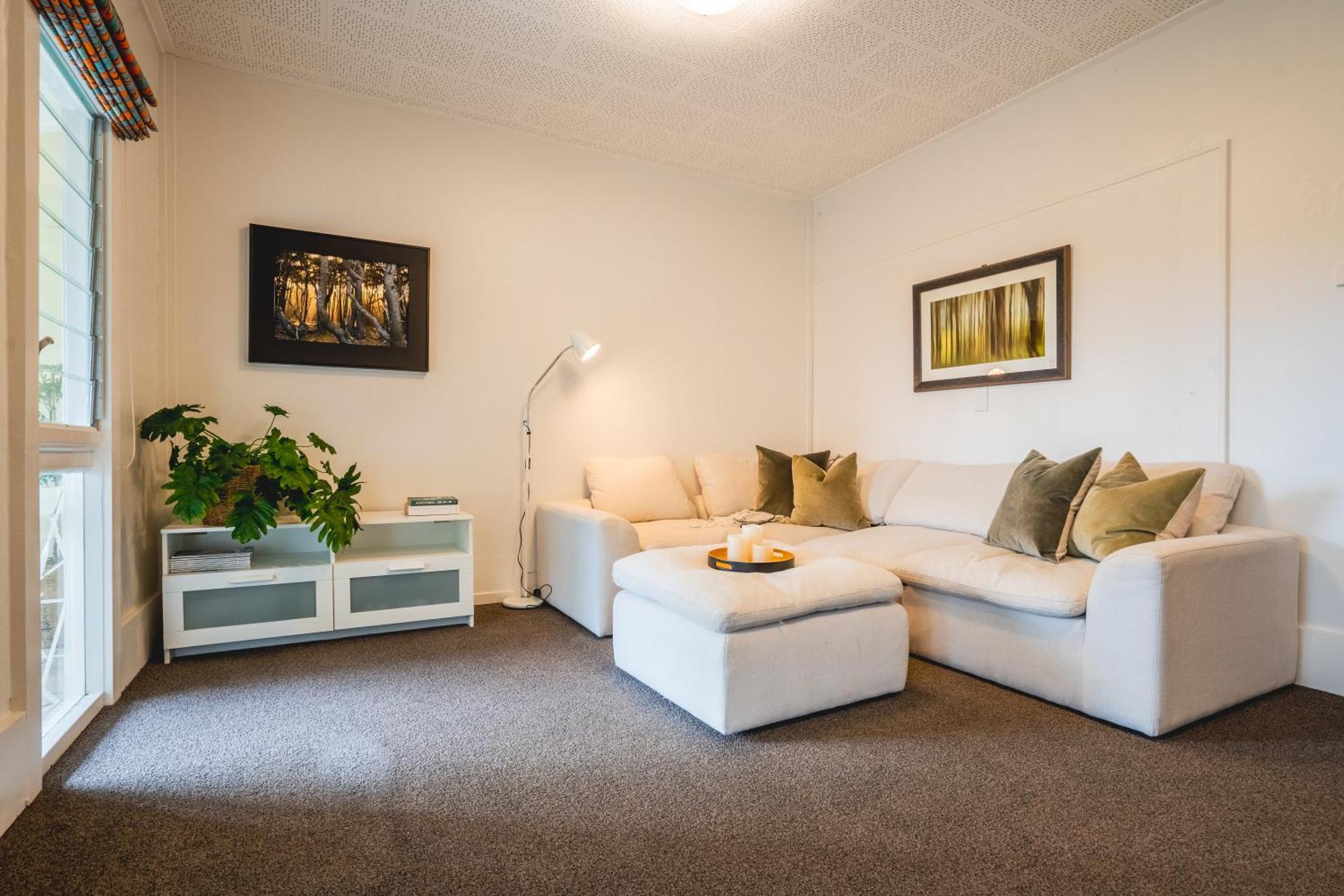 Muriwai Lodge Экстерьер фото