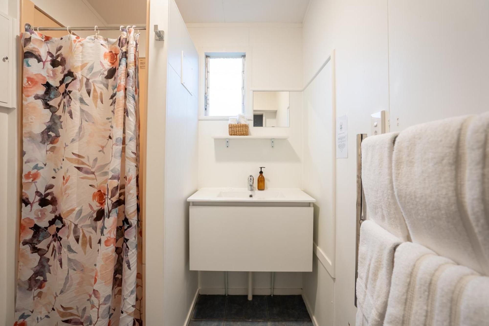 Muriwai Lodge Экстерьер фото