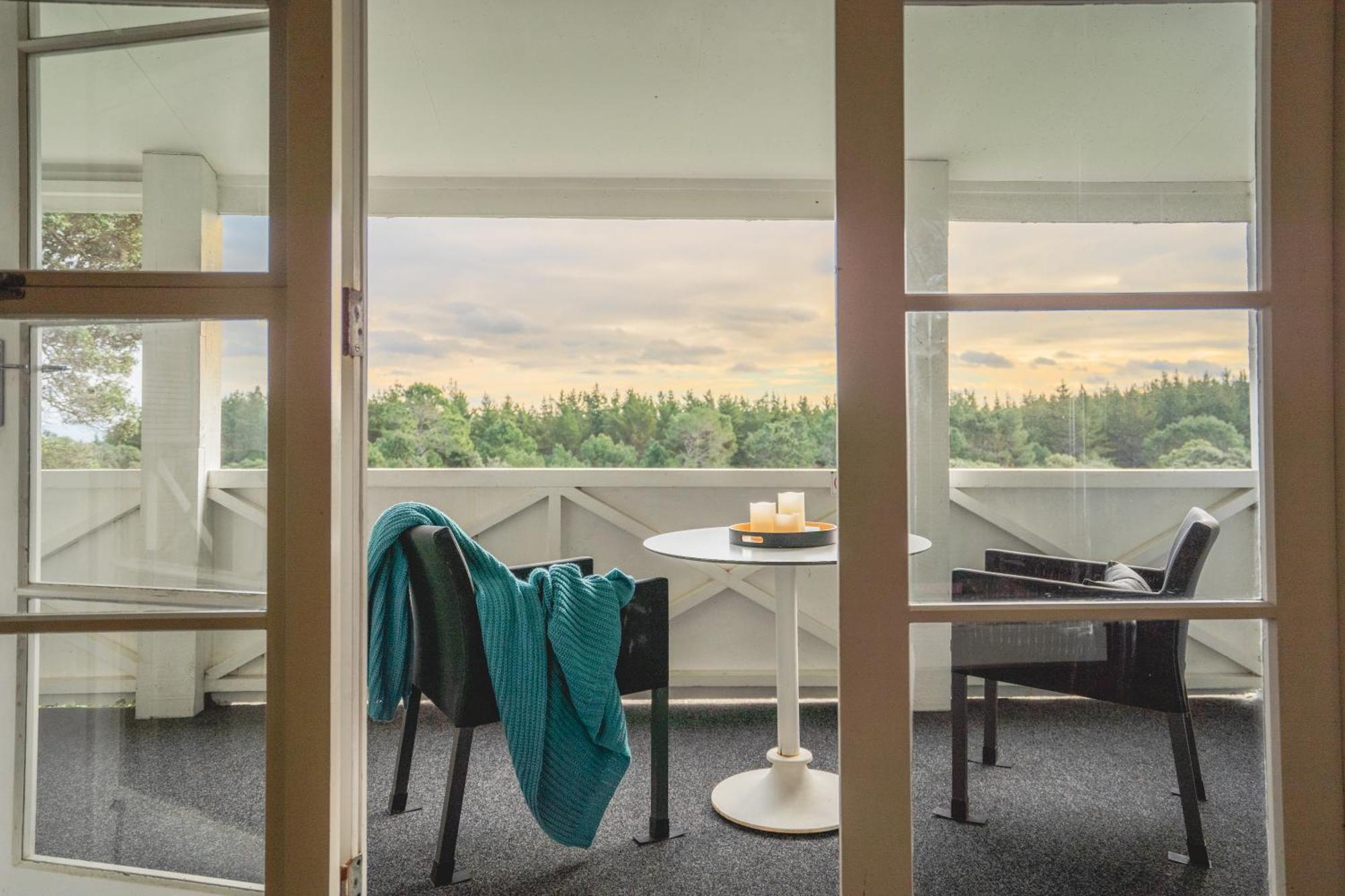 Muriwai Lodge Экстерьер фото