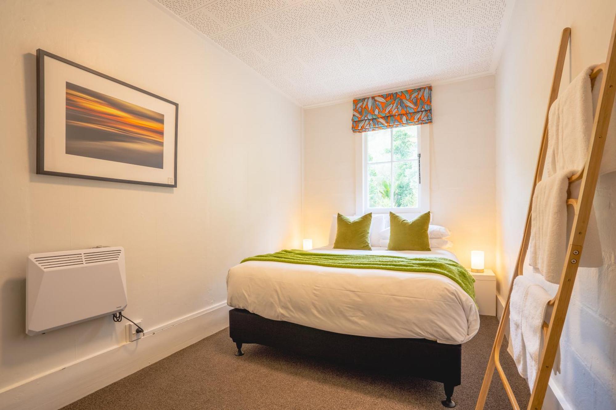Muriwai Lodge Экстерьер фото